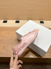 Load image into Gallery viewer, Satin Trainers
