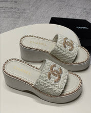 Load image into Gallery viewer, CC Sandals
