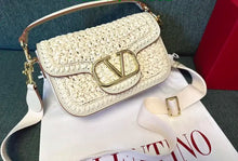 Load image into Gallery viewer, Raffia Shoulder Bag
