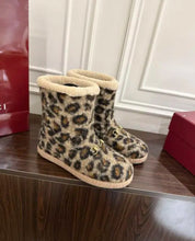 Load image into Gallery viewer, Horsebit Boots
