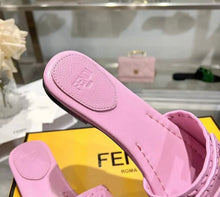 Load image into Gallery viewer, Baguette Sandals
