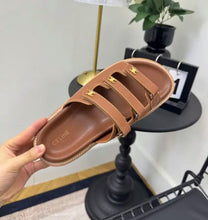 Load image into Gallery viewer, Triomphe Sandals
