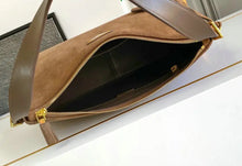 Load image into Gallery viewer, Aimee Shoulder Bag
