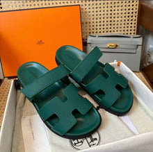 Load image into Gallery viewer, Chypre Sandals
