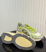 Load image into Gallery viewer, B30 Trainers
