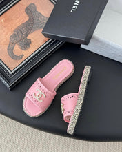 Load image into Gallery viewer, CC Sandals
