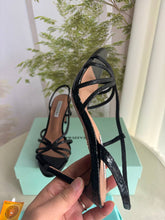 Load image into Gallery viewer, Strappy Sandals
