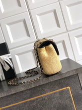 Load image into Gallery viewer, Raffia Classic Flap

