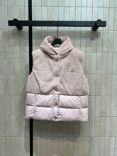 Load image into Gallery viewer, Botha Gilet
