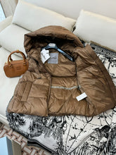 Load image into Gallery viewer, The Cube Gilet
