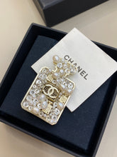 Load image into Gallery viewer, CC Brooch
