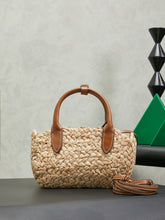 Load image into Gallery viewer, Raffia Tote
