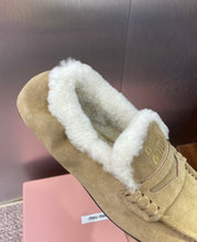 Load image into Gallery viewer, Shearling Loafers
