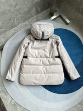 Load image into Gallery viewer, Lyndale Parka
