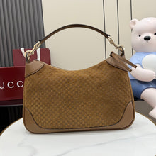 Load image into Gallery viewer, Medium Shoulder Bag
