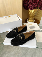 Load image into Gallery viewer, Suede Loafers
