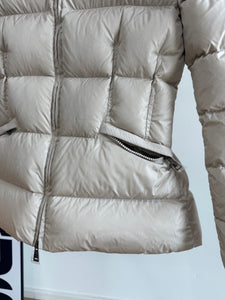 Avoce Jacket