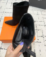 Load image into Gallery viewer, Leather Suede Boots
