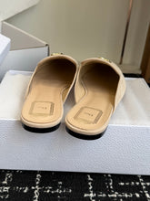 Load image into Gallery viewer, Suede Loafers
