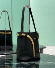 Load image into Gallery viewer, Bucket Bag
