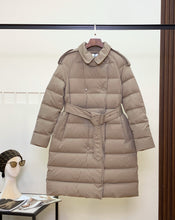 Load image into Gallery viewer, Logo Parka
