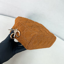 Load image into Gallery viewer, Toujours Hobo
