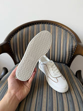 Load image into Gallery viewer, Match Trainers
