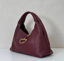 Load image into Gallery viewer, Maxi Softbit Bag
