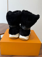 Load image into Gallery viewer, Fur Trainer Boots
