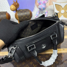 Load image into Gallery viewer, Rider Bag
