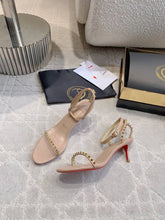 Load image into Gallery viewer, So Me Sandals
