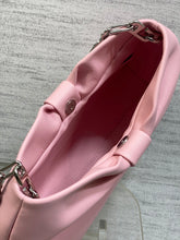 Load image into Gallery viewer, Medium Bow Bag
