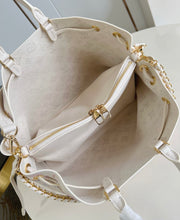 Load image into Gallery viewer, Bella Tote
