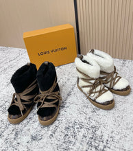Load image into Gallery viewer, Cloud Boots
