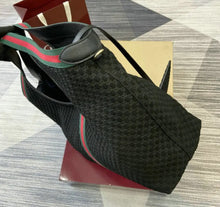 Load image into Gallery viewer, Giglio
