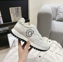 Load image into Gallery viewer, Cest Trainers
