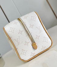 Load image into Gallery viewer, Toiletry Bag
