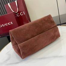 Load image into Gallery viewer, Medium Softbit Bag
