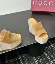 Load image into Gallery viewer, Platform Espadrilles
