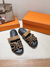Load image into Gallery viewer, Chypre Sandals
