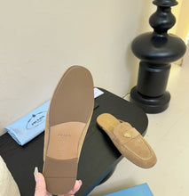 Load image into Gallery viewer, Suede Mules
