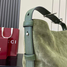 Load image into Gallery viewer, Beatrix Tote
