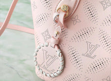 Load image into Gallery viewer, Blossom Tote
