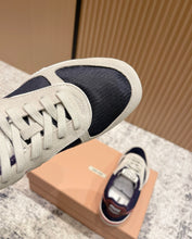 Load image into Gallery viewer, Gym Trainers
