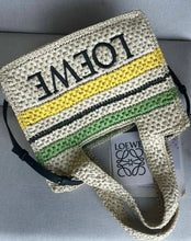 Load image into Gallery viewer, Raffia Tote
