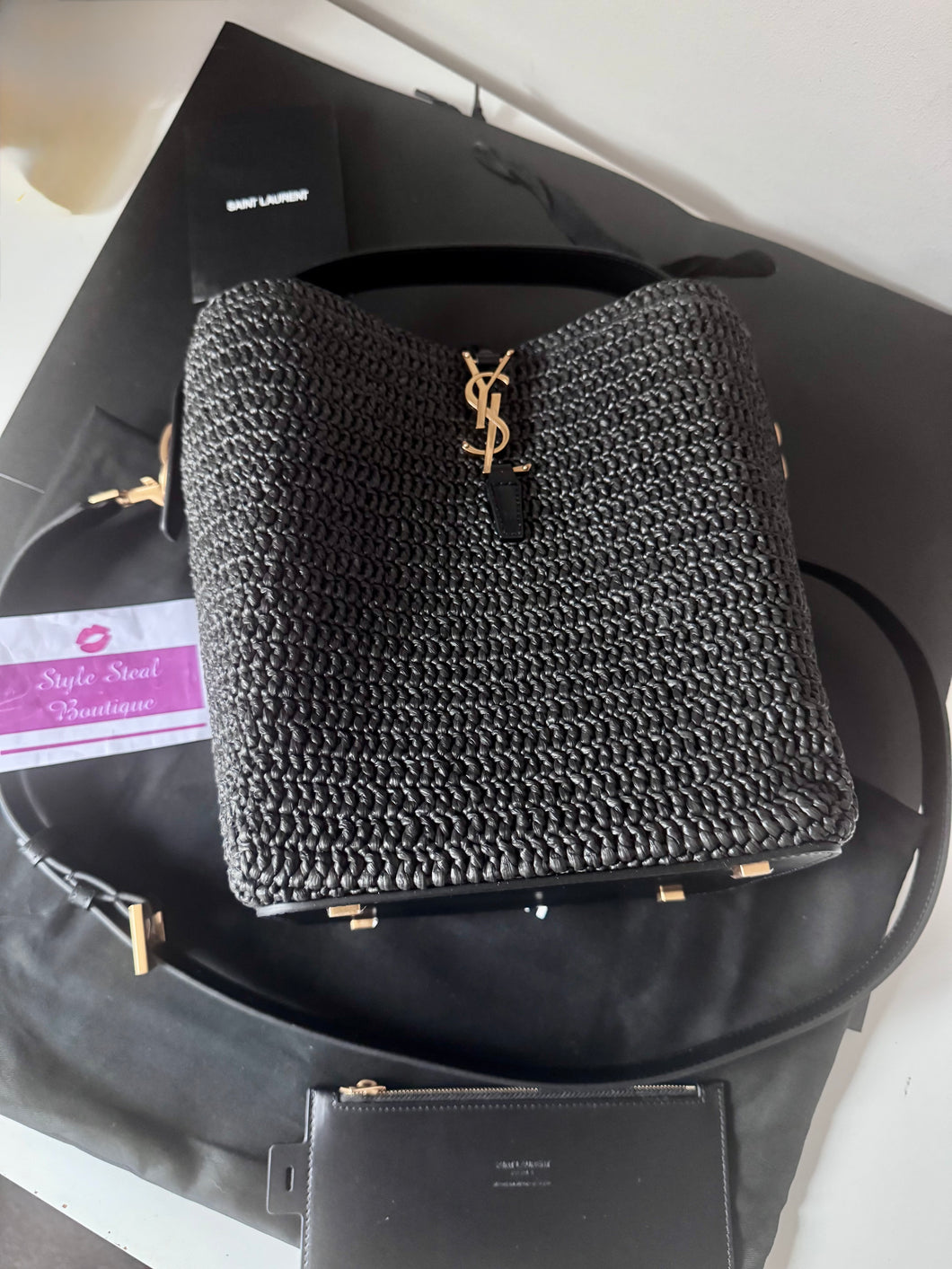 Le 37 Raffia