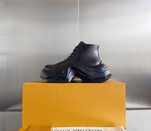 Load image into Gallery viewer, Archlight Shoes
