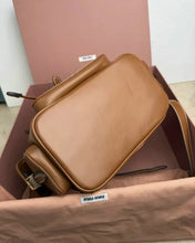Load image into Gallery viewer, Leather Backpack
