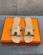 Load image into Gallery viewer, Oran Sandals
