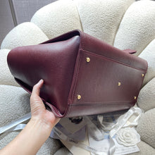 Load image into Gallery viewer, Deauville Tote
